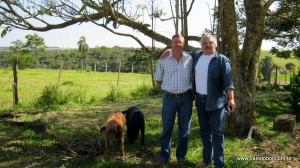 João Roberto Villares e Ricardo José de Andrade na Fazenda Santa Edwiges